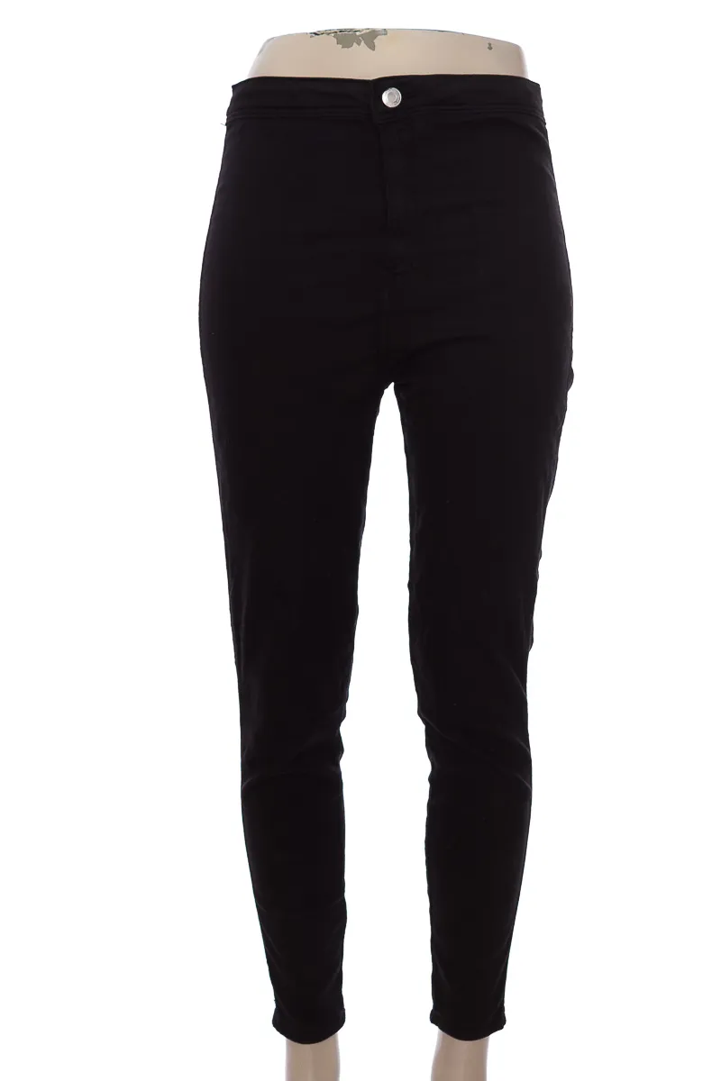 Pantalón color Negro - Bershka