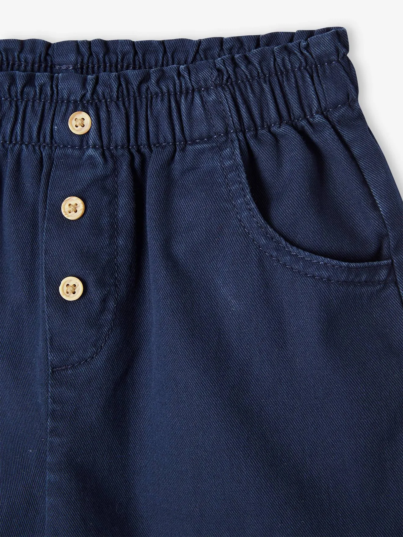 Short de color fácil de vestir para niña