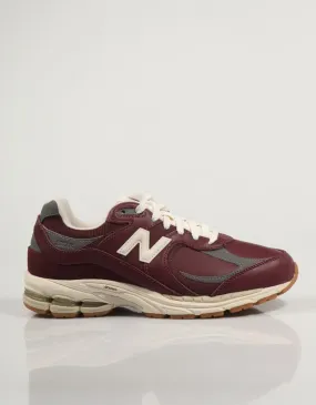  sneakers NEW BALANCE M2002 RVH-BURGUNDY 83448