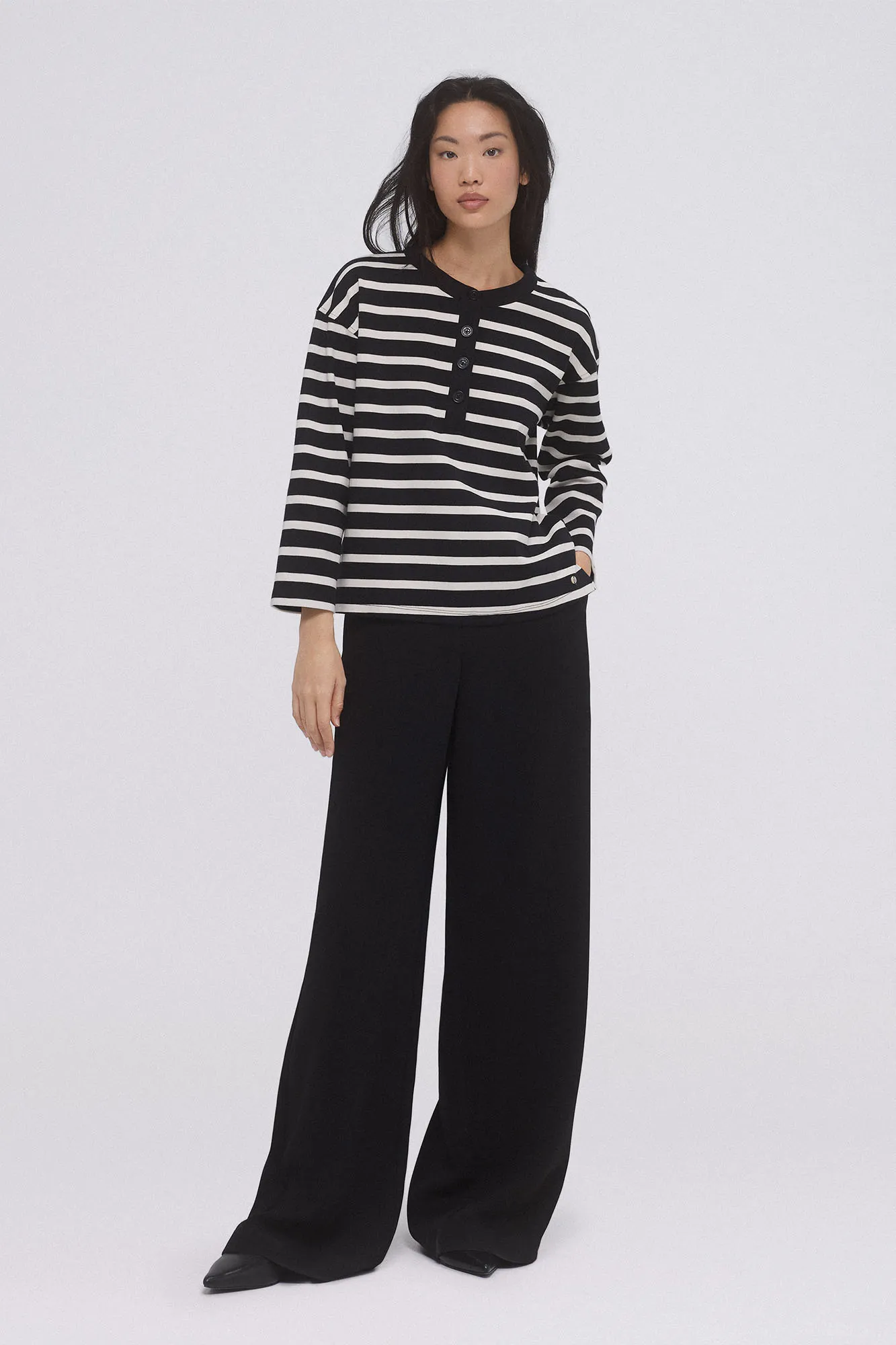 striped buttons