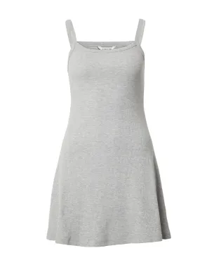 Vestido Monki en Gris